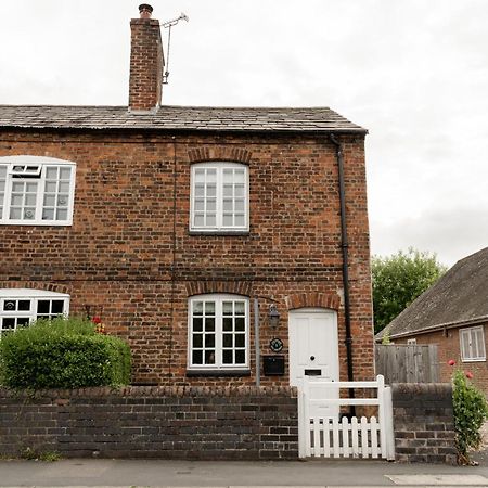 Cosy 2 Bed Cottage In Charming Village Of Christleton - For Up To 5 Kültér fotó