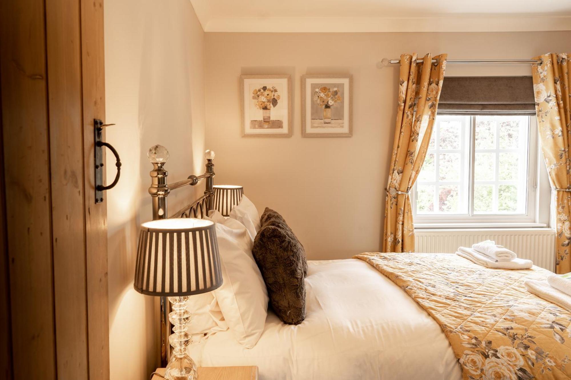 Cosy 2 Bed Cottage In Charming Village Of Christleton - For Up To 5 Kültér fotó
